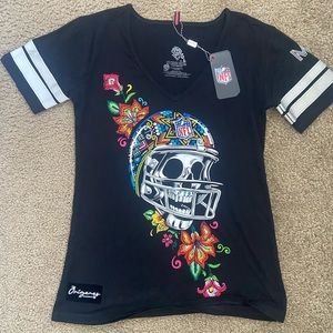 Ay Guey NFL skull xochitl T-shirt